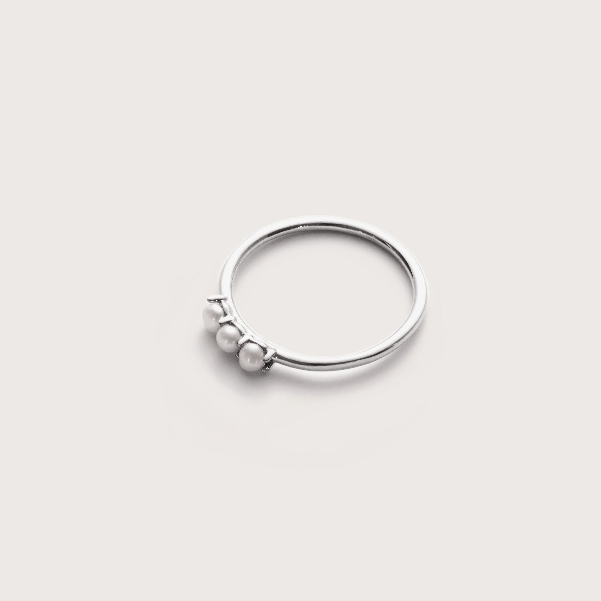 Silver Pearl Ring