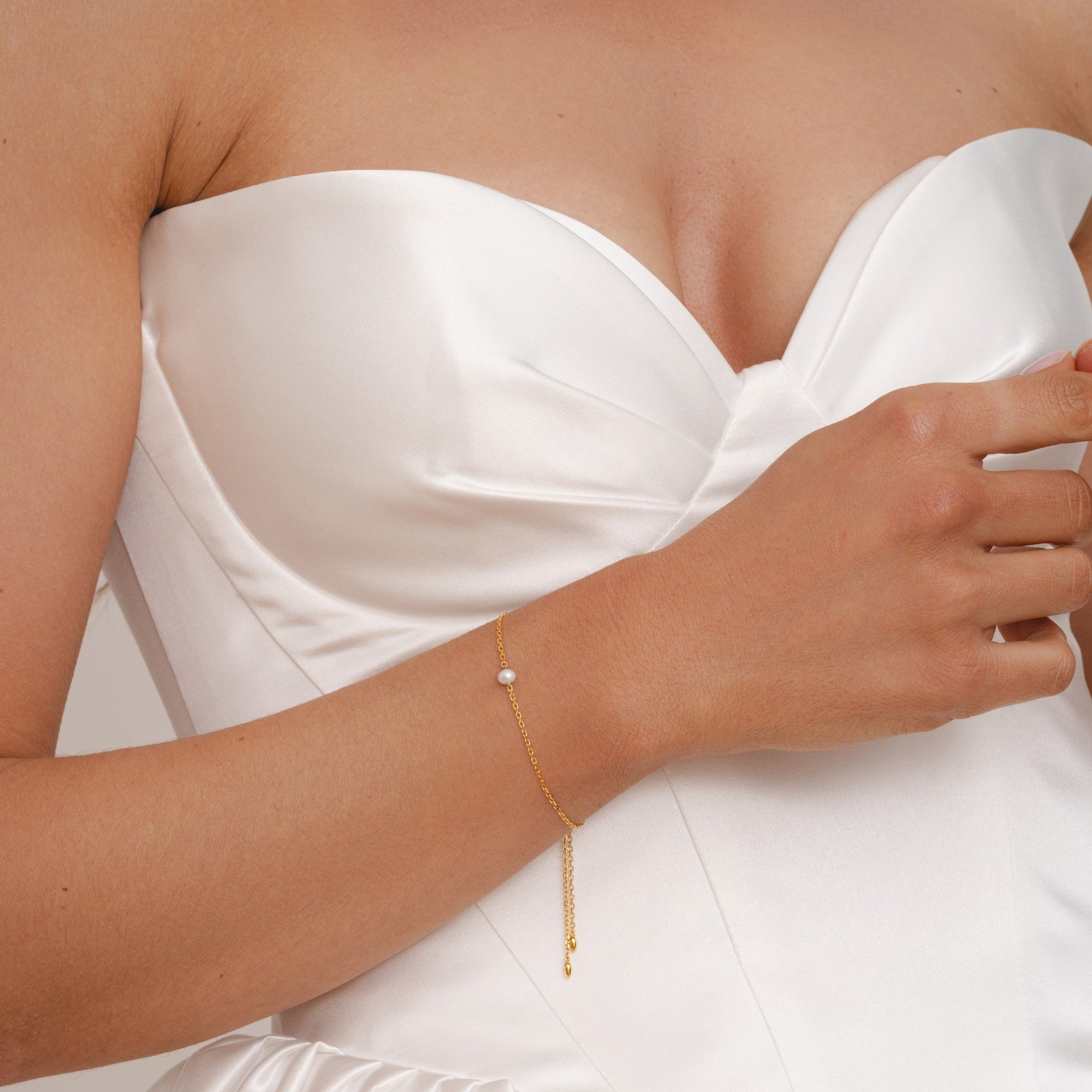 EmilysWorld Gold Pearl Bracelet