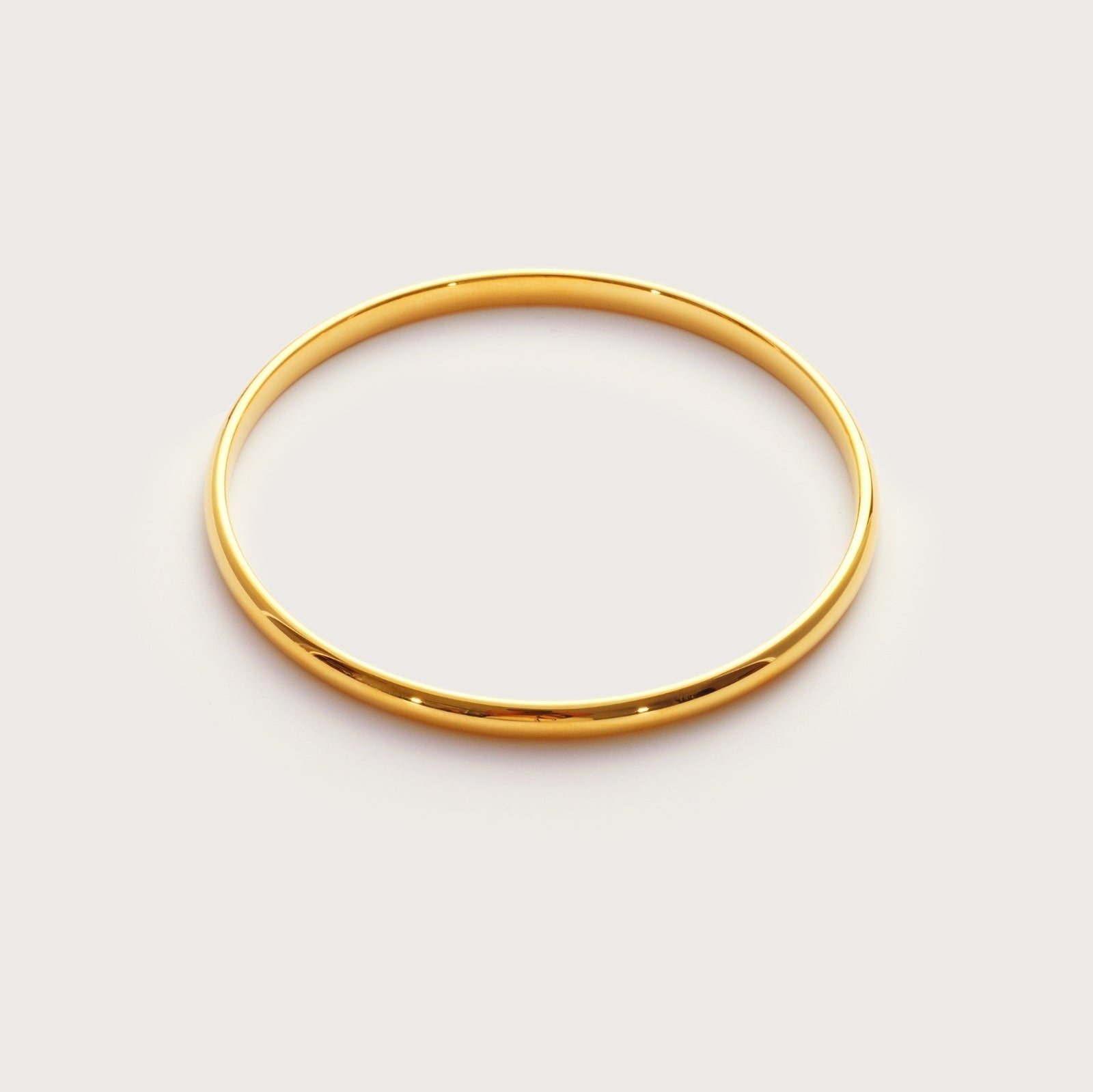Gold Maxi Bangle detail