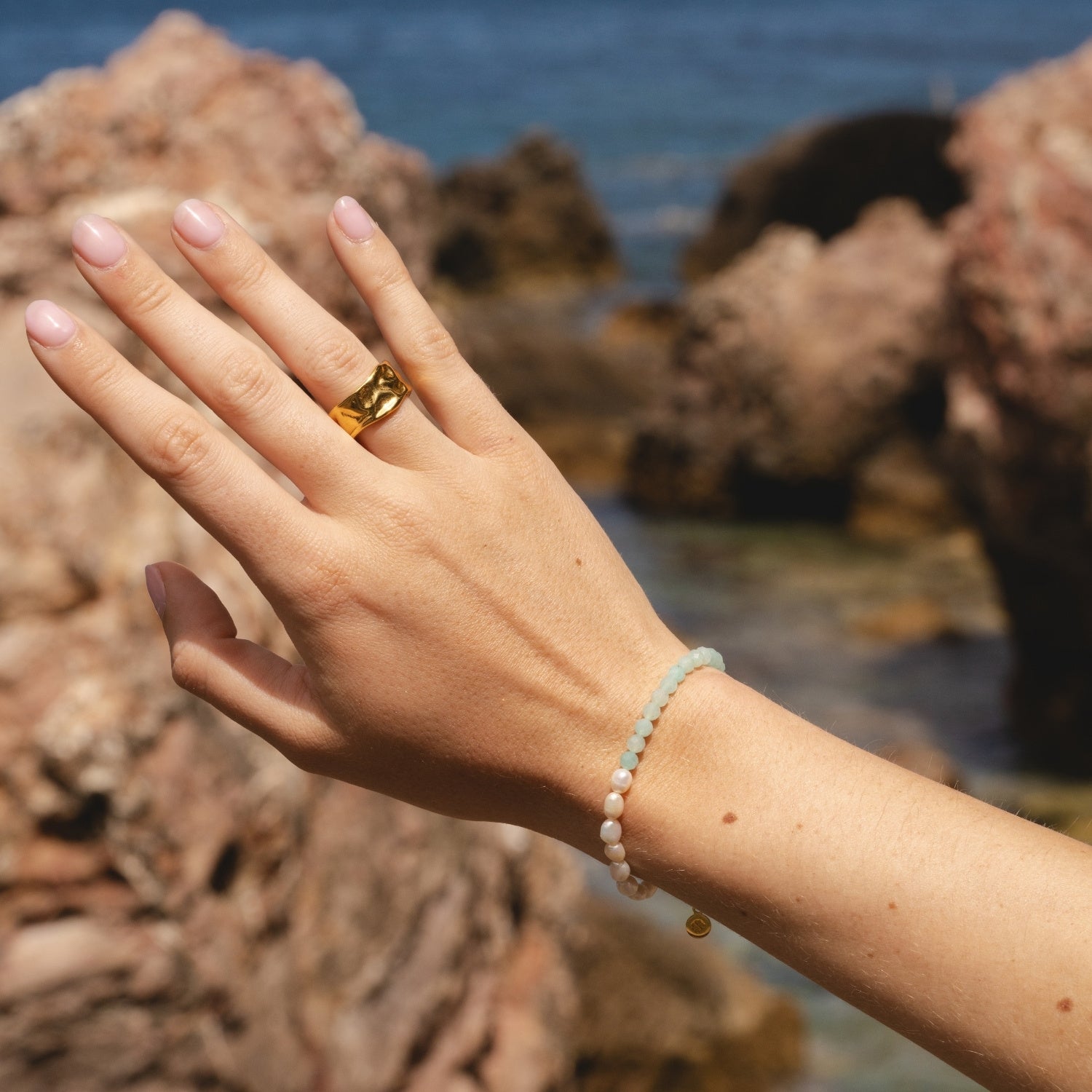 Gold Ona Amazonite Pearl Bracelet