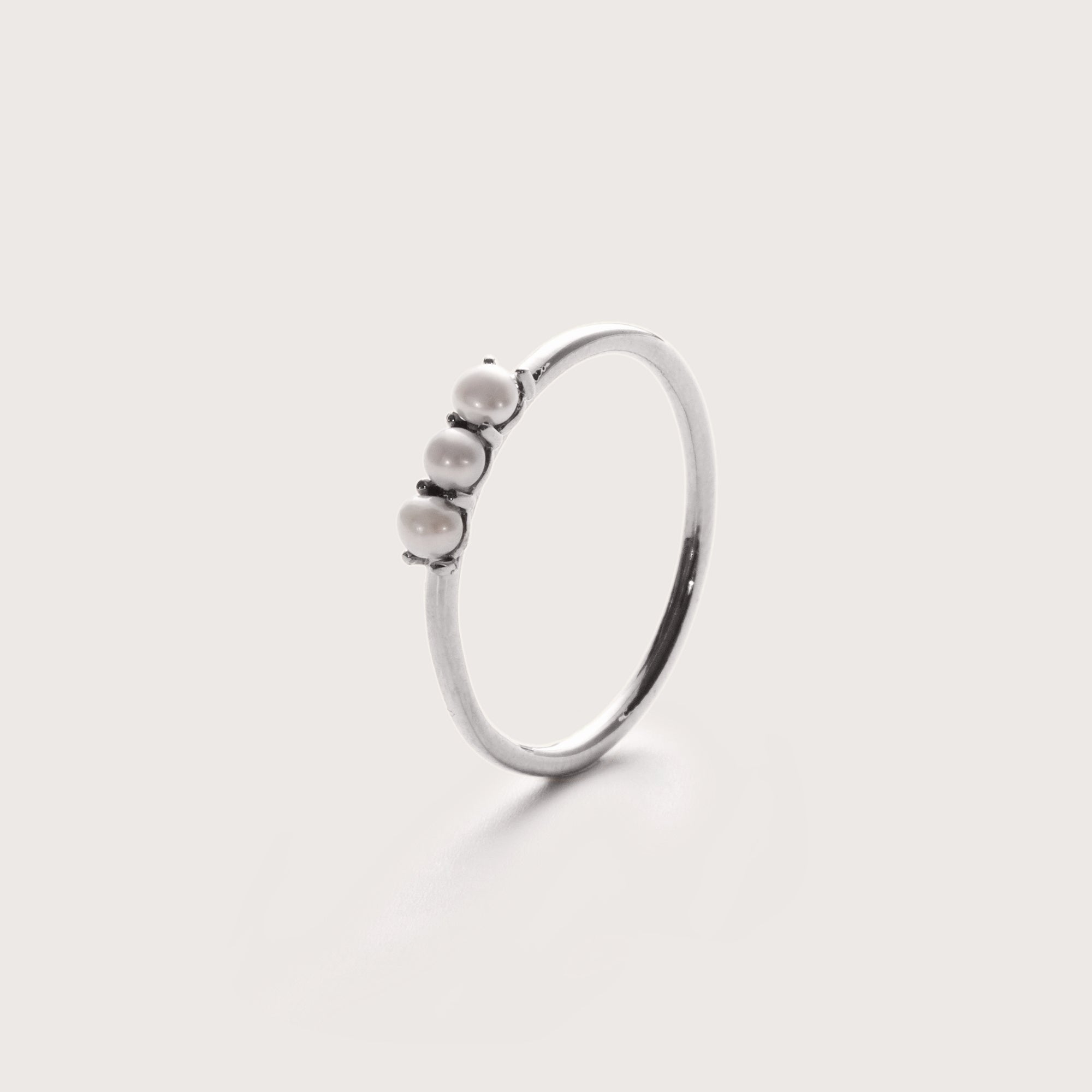 Silver Pearl Ring