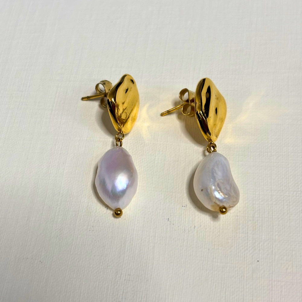 Sample Sale Gold Molten Pebble Pearl Studs (Waterproof)