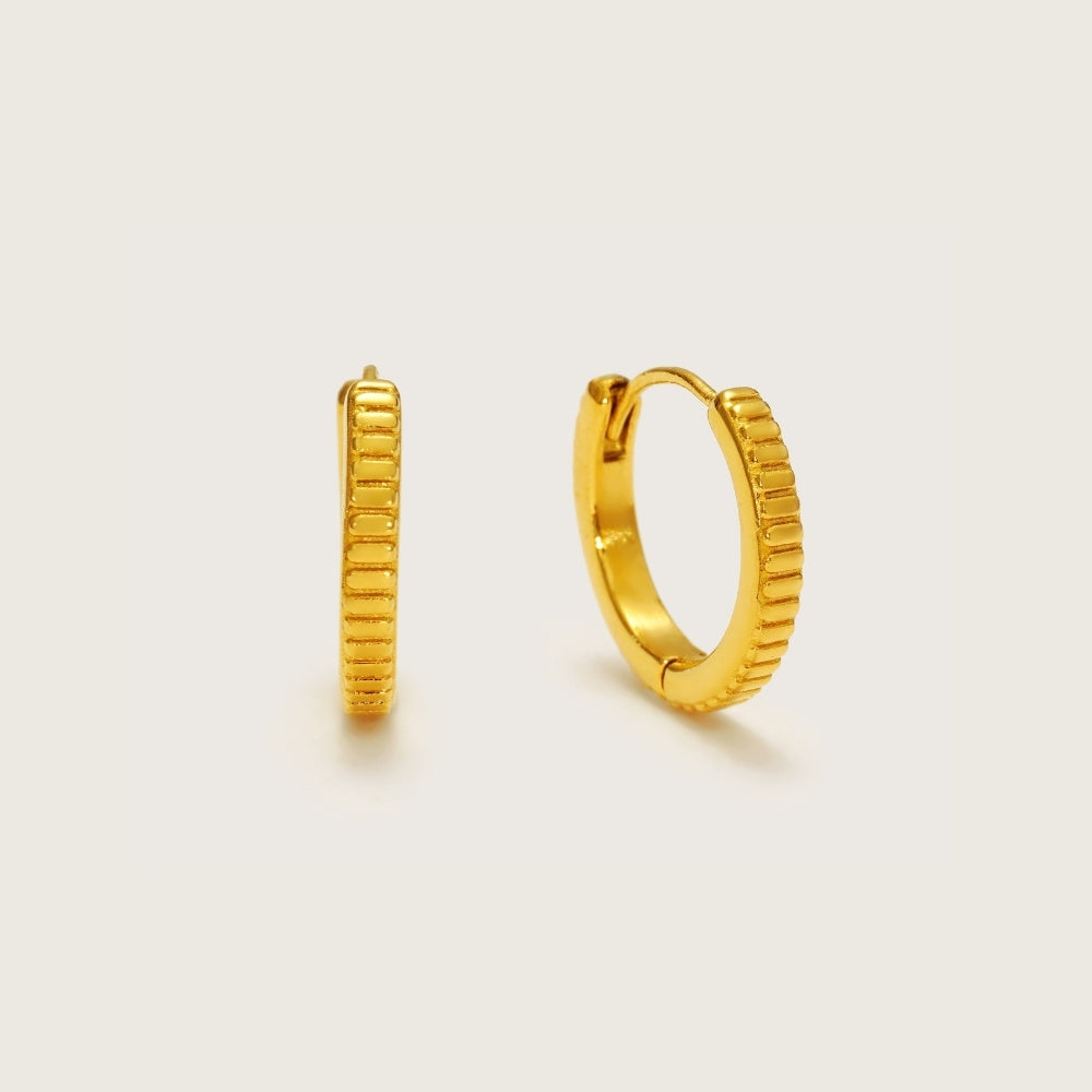 Gold Pleated Huggies