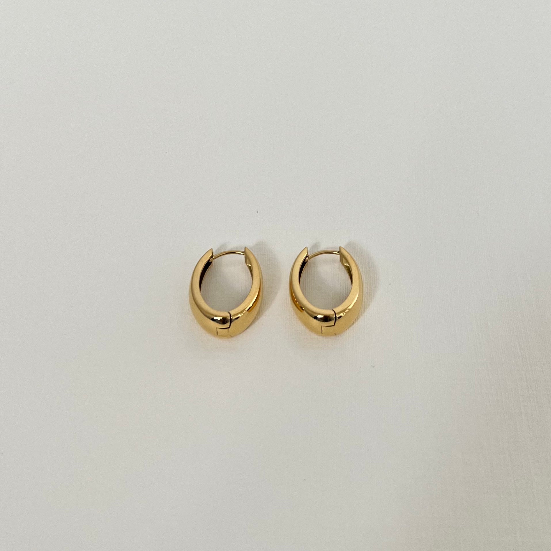 Sample Sale Gold Oval Hoops (Waterproof)