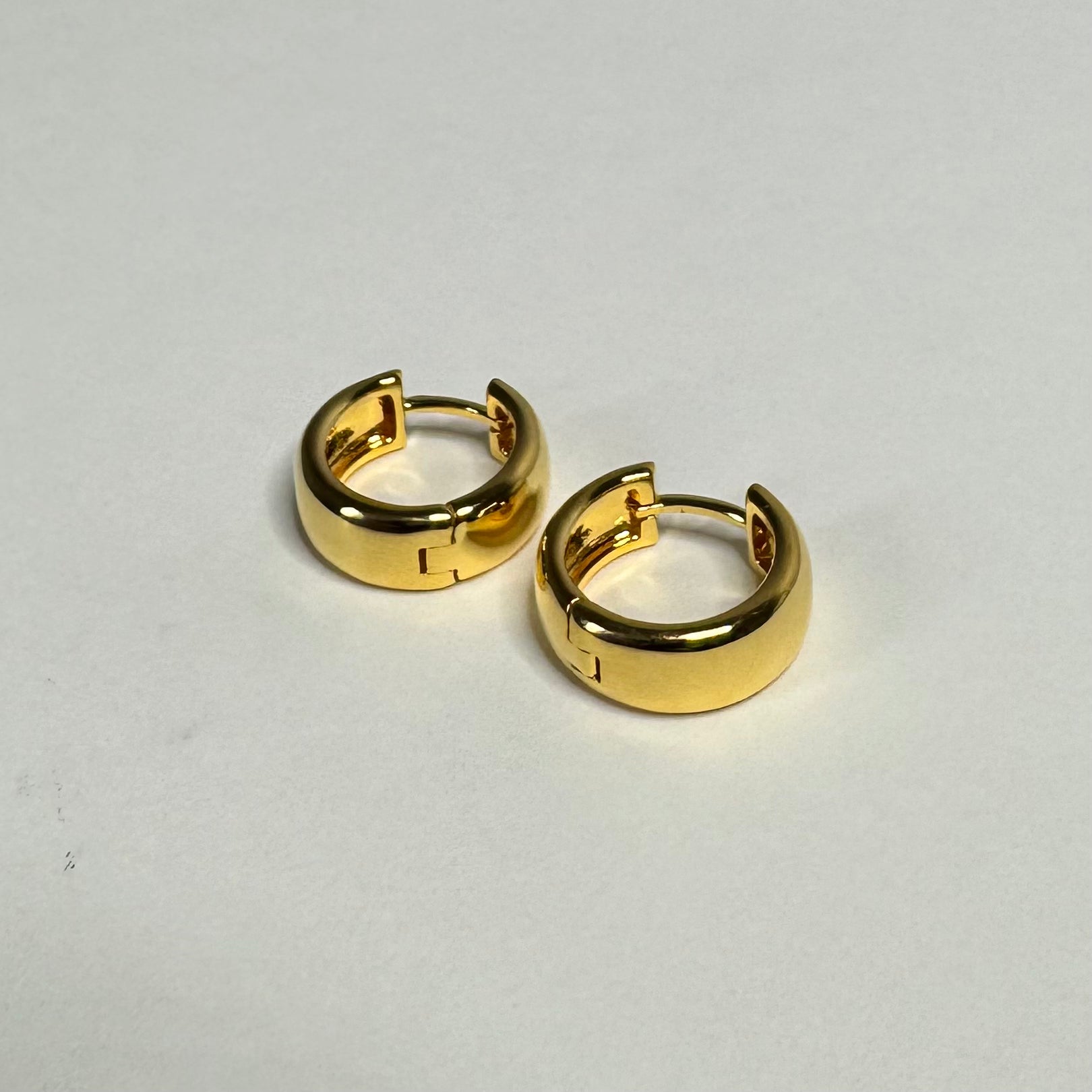 Sample Sale Gold 6mm Mini Hoops