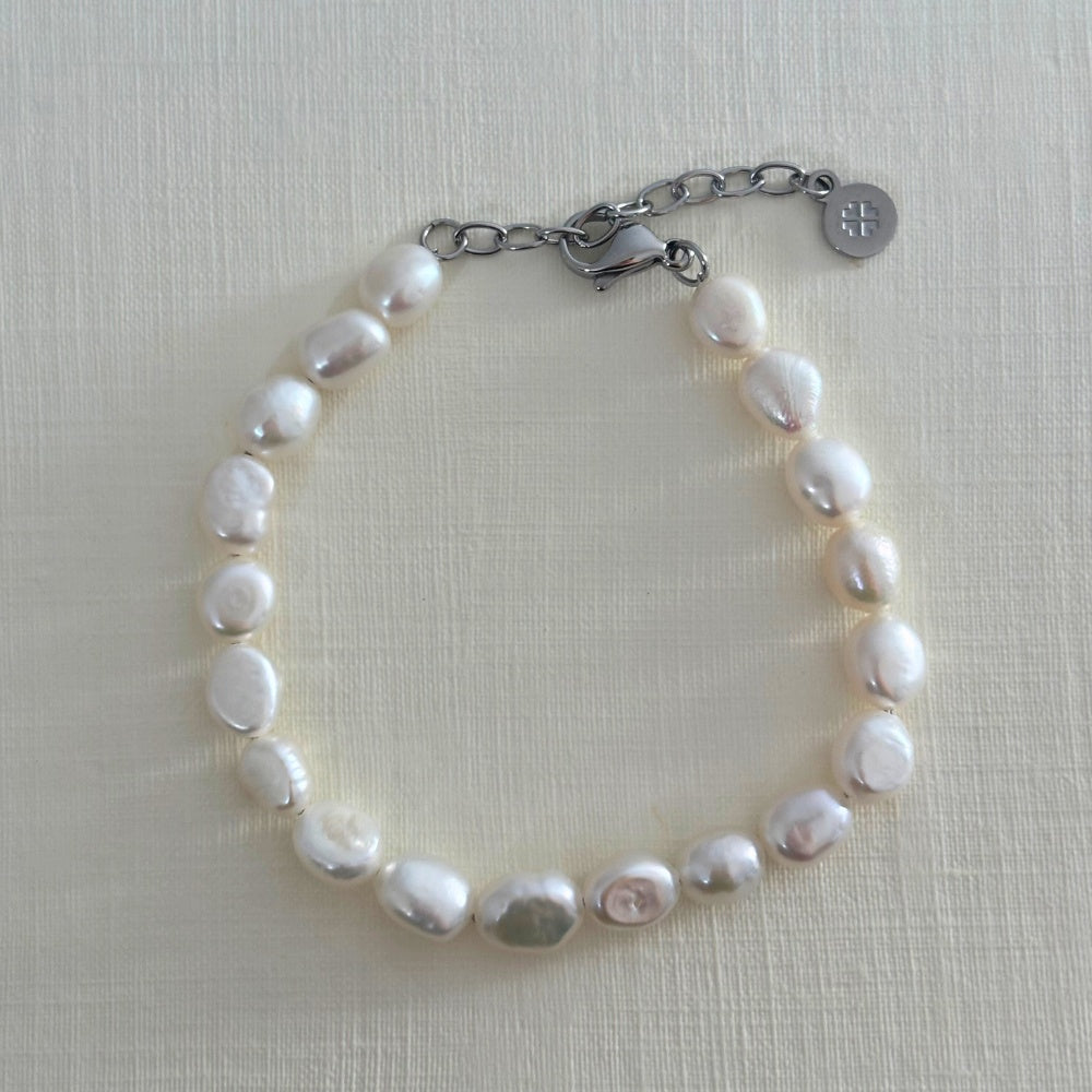 Sample Sale Silver Pearl Bracelet (Waterproof)