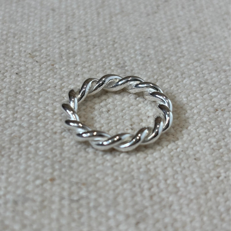 Sample - Silver Chunky Enlaced Rope Ring - XS